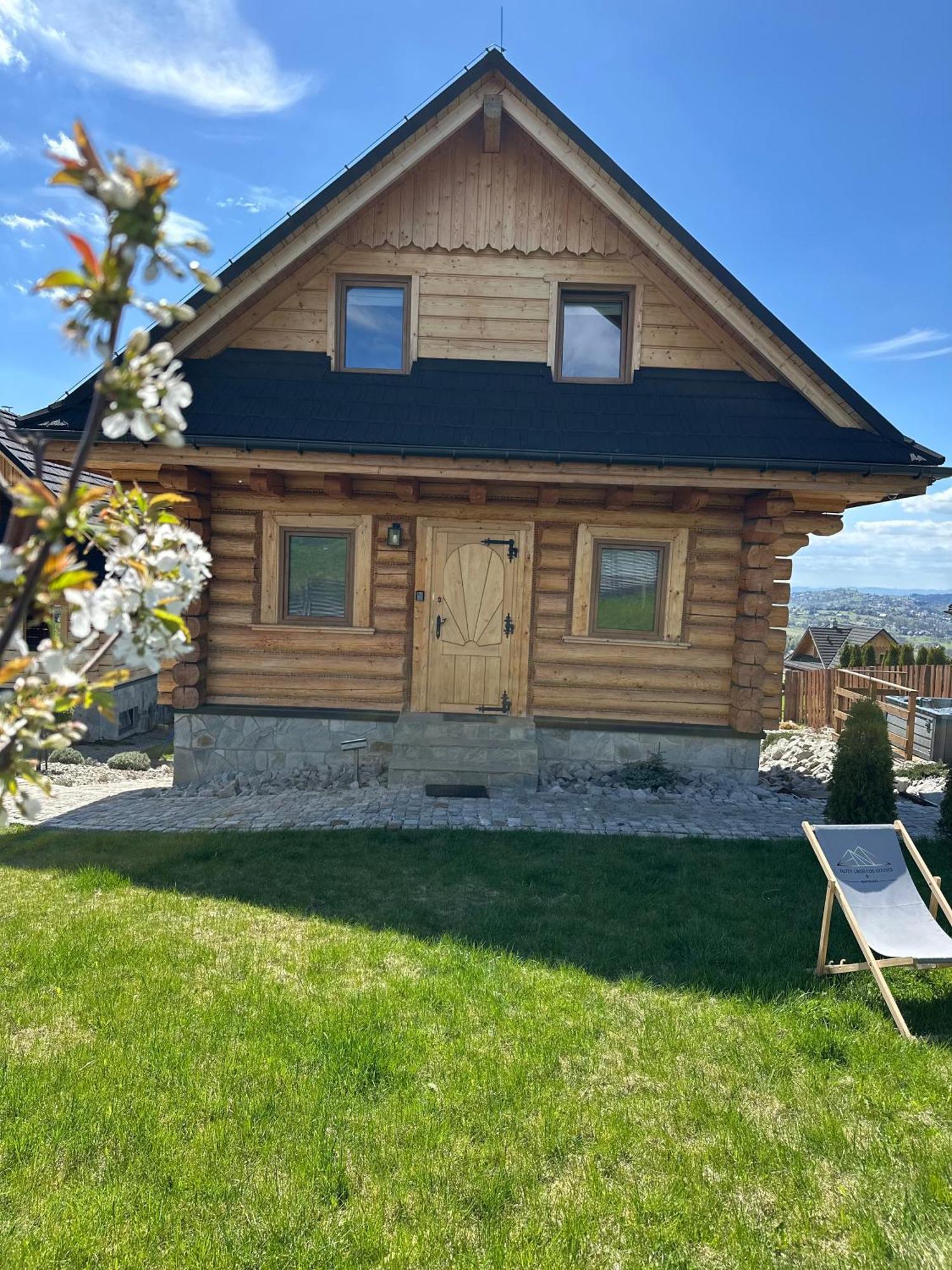 Zloty Gron Log Houses & Apartments Istebna Esterno foto